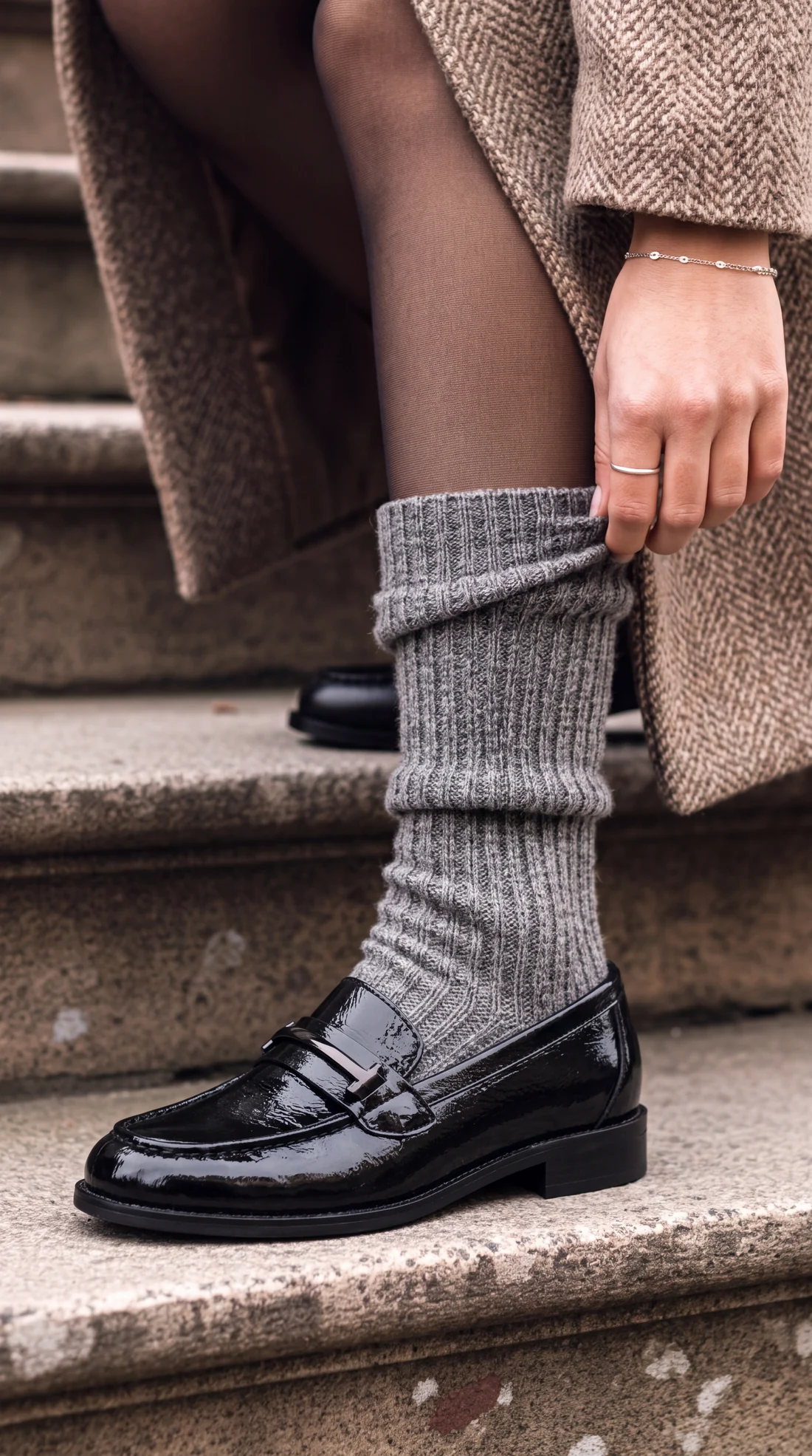 Siyah rugan loafer — Sonbahar–Kış kombin görseli